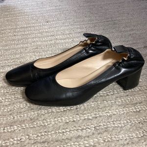 Everlane Italian Leather Day Heel in black